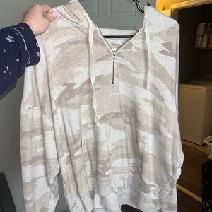 American Eagle Outfitters Light Tan Camouflage Zip-Up